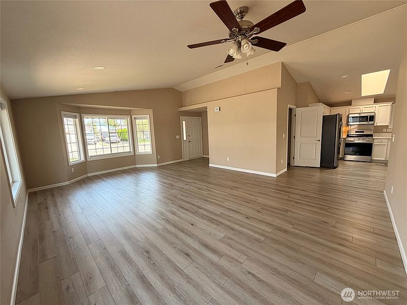 5th image of 6604 Gehrig Dr.