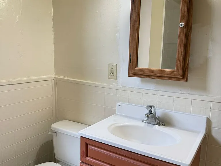454 W. King St. — Photo 6