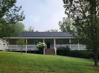 184 Spring Hills Ln, Young Harris, GA 30582