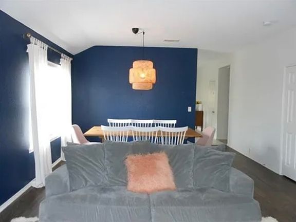 4th image of 1211 Periwinkle Dr