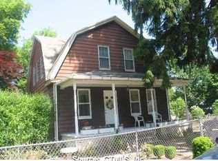 65 Wenham St, West Haven, CT 06516