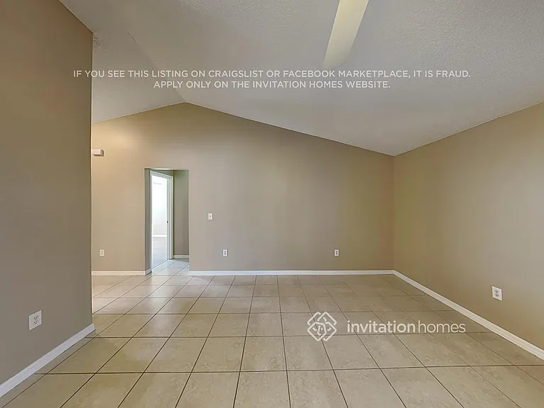 120 Mango Ct — Photo 3