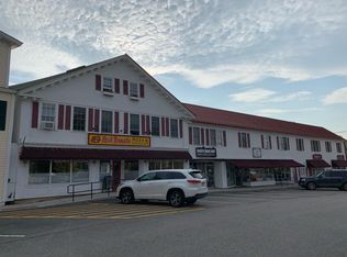 21 Exchange St APT B, Barre, MA 01005