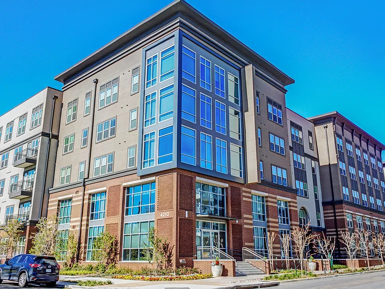 The Fairmount at Oak Lawn — Photo 42