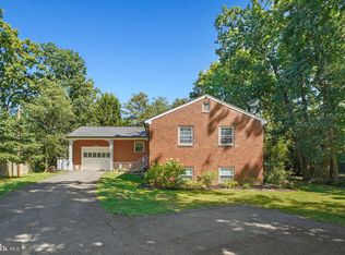 5919 Old Rolling Rd, Alexandria, VA 22310