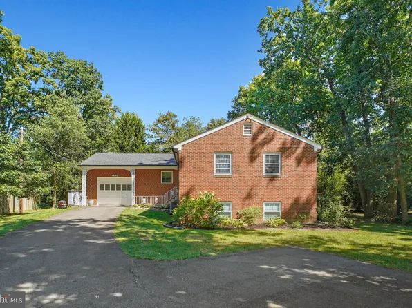 5919 Old Rolling Rd, Alexandria, VA 22310