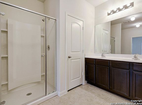 4th image of 6202 Underwood Way