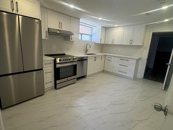 2nd image of 96 Bamford Cres #Basement