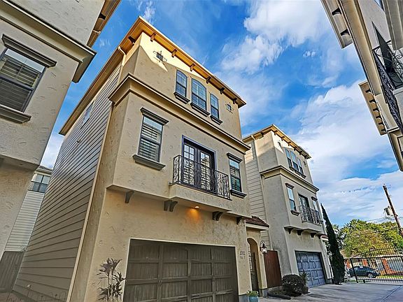 2nd image of 1001 W 21st St Unit 7