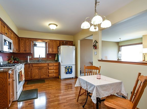 5th image of 17725 Pennsylvania Ct #213