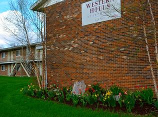 1038 Western Hills Dr, Evansville, IN 47720