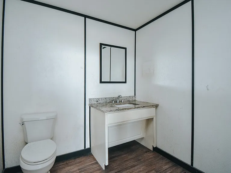 13102 N Navarro St — Photo 22