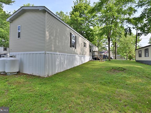 5th image of 28 Malvern Dr