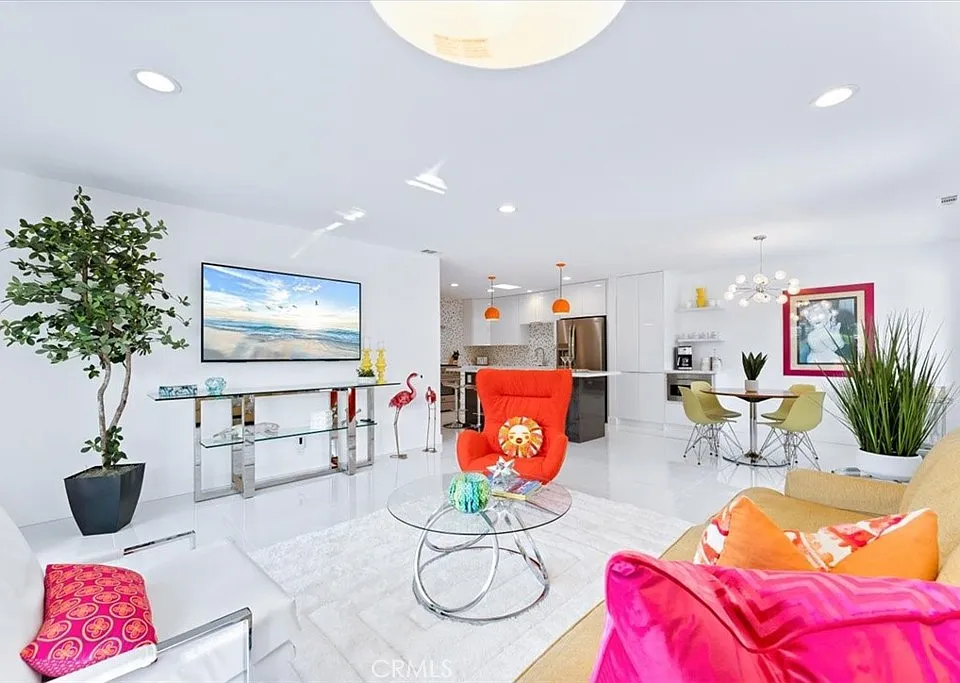 1111 E Ramon Rd #87