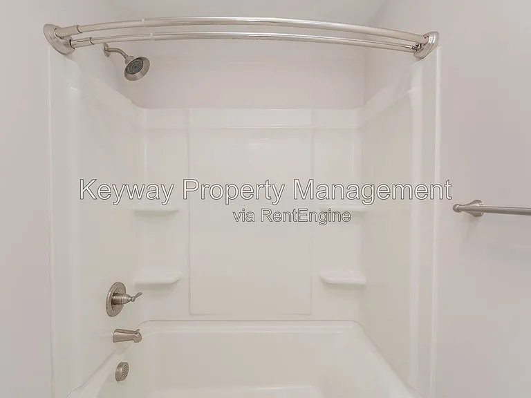 319 Sumac Trl — Photo 23