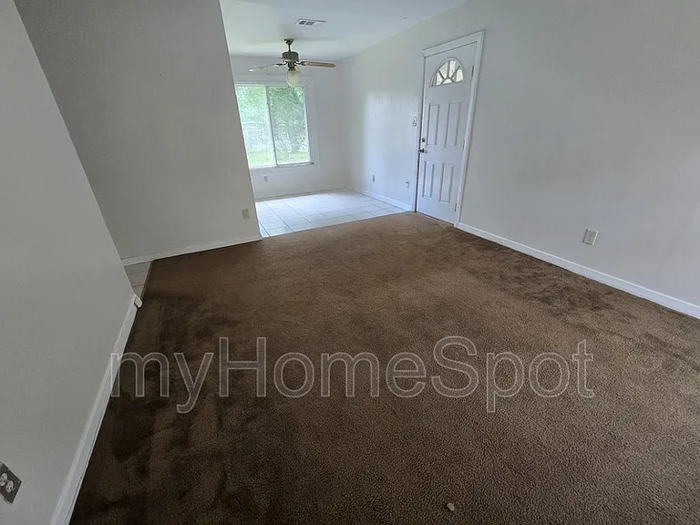 916 Twinbrook Ave — Photo 4