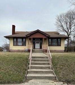 1000 E 8th St, Muncie, IN, 47302