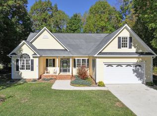100 Glenwick Ln, Efland, NC 27243