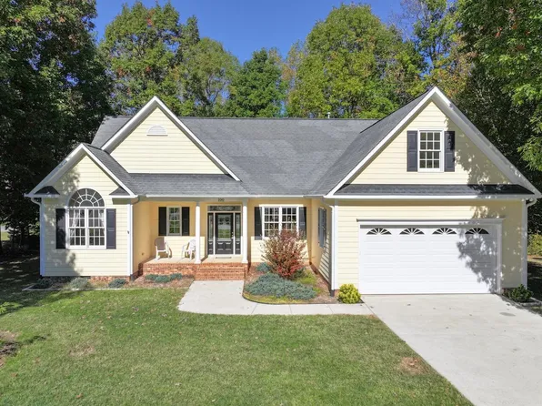 100 Glenwick Ln, Efland, NC 27243