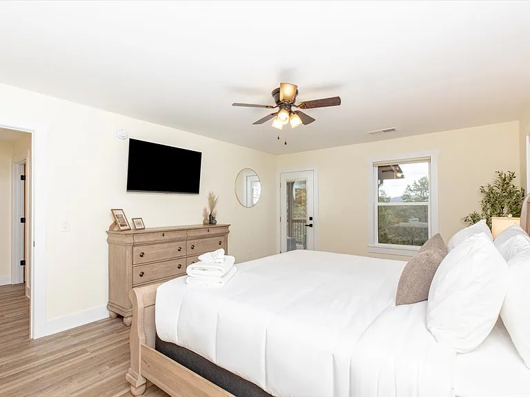 458 Palisade Dr — Photo 72