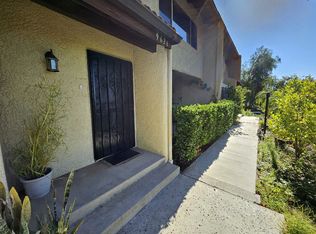 9636 Via Rimini #117, Burbank, CA 91504