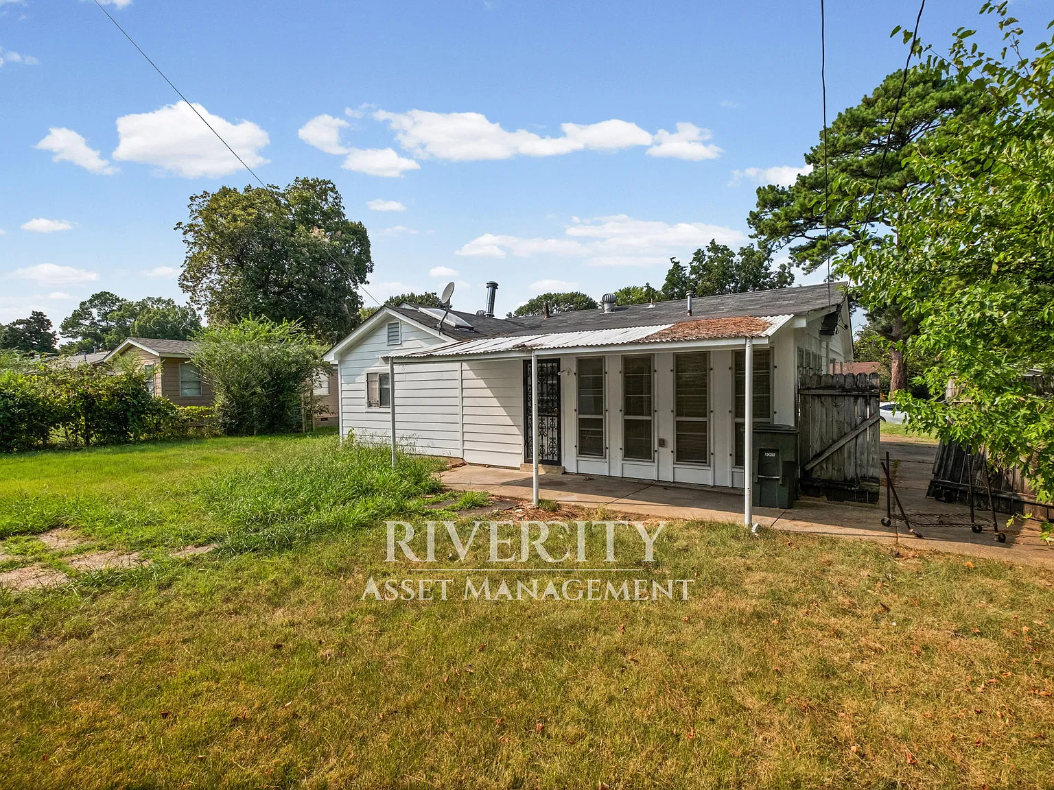 1507 Abernathy Road - 1 — Photo 3