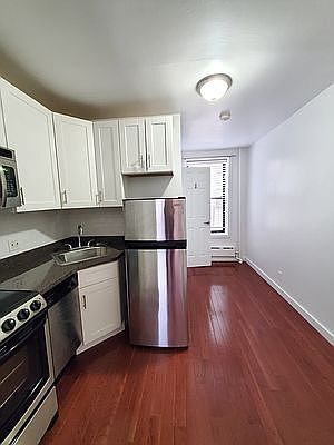 1st image of 787 9th Ave #4R