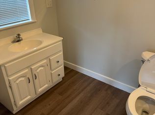 324 W Britannia St FLOOR 3, Taunton, MA 02780