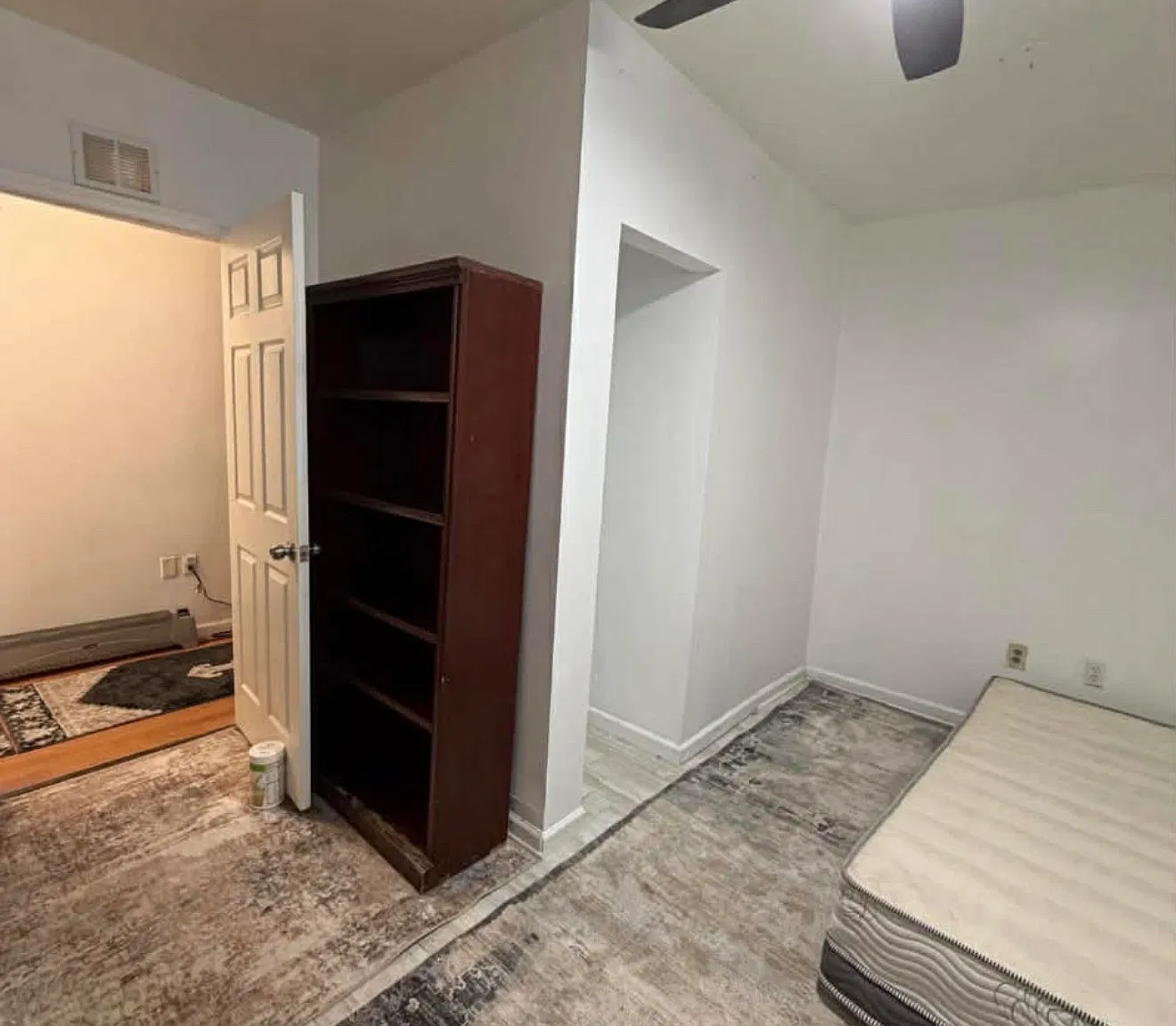 1 bed, $900 — Photo 1