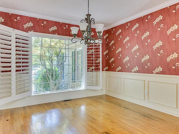 5th image of 15 Lilypond Ct