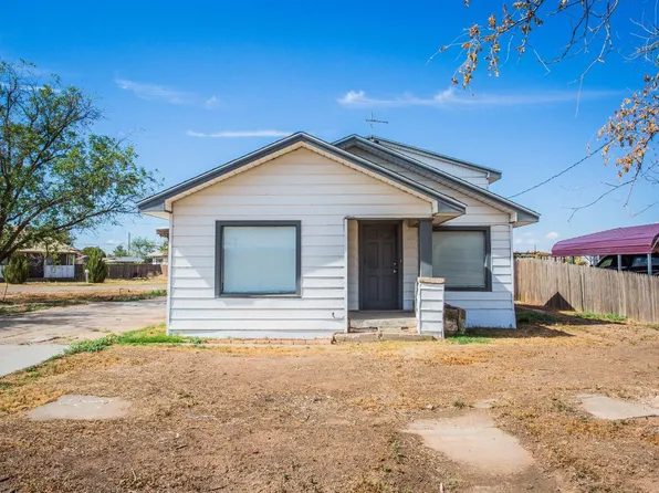 415 W Panhandle St, Slaton, TX 79364