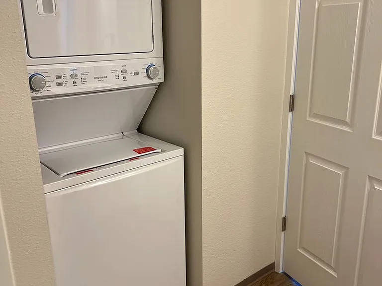 1501 Stellar Dr — Photo 9