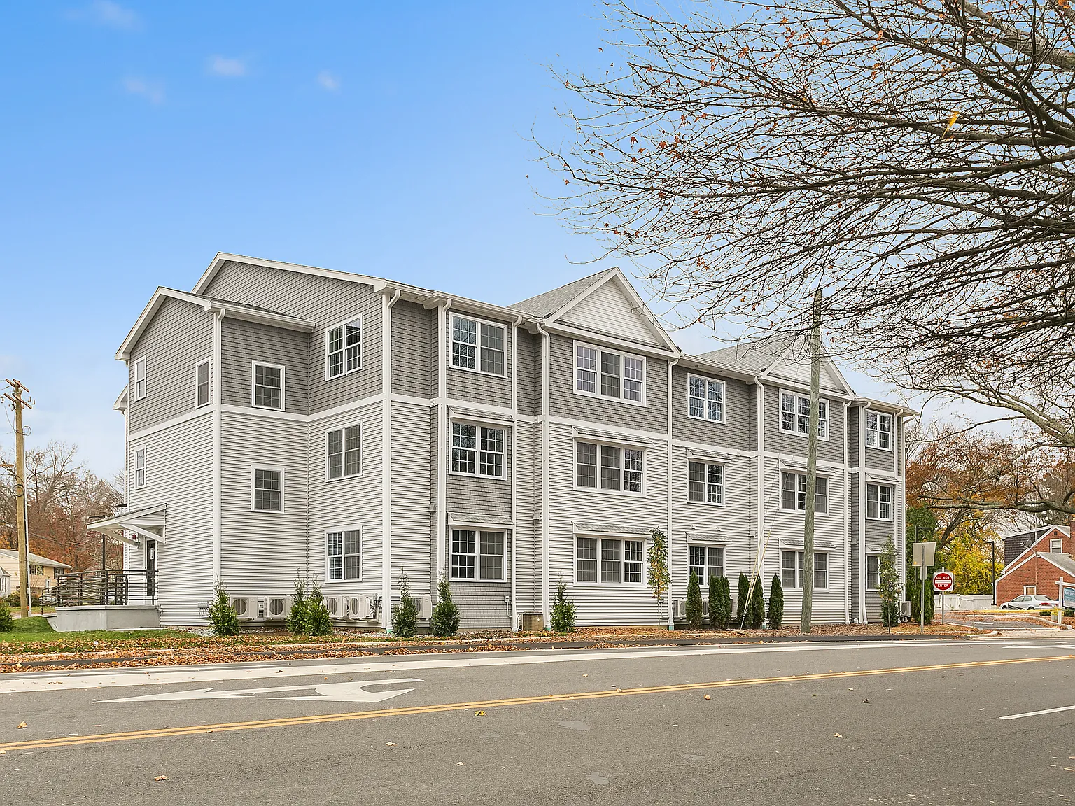 Harbour Townhomes — Photo 2