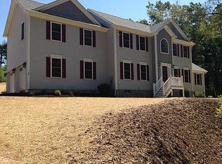 38 Rondeau Rd, Jefferson, MA 01522