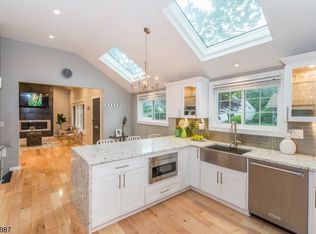 11 Homewood Way, Montclair, NJ 07042