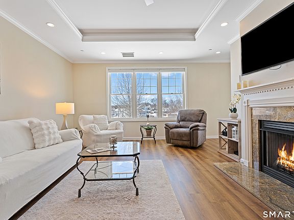 3rd image of 60 Maple Street APT 31