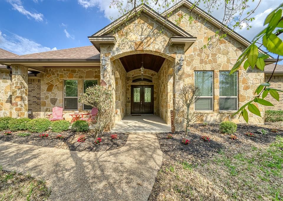 17899 Saddle Creek Dr, College Station, TX 77845 MLS 69630414 Zillow