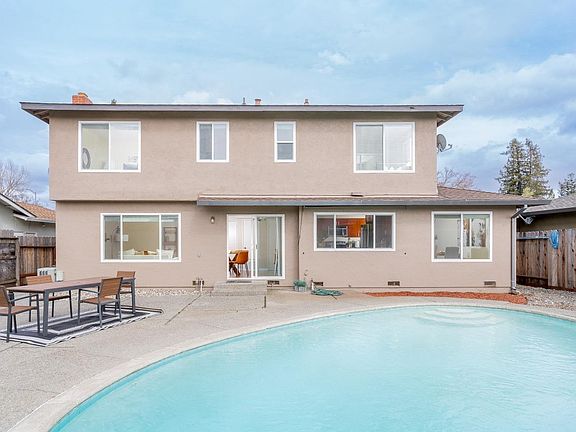 2nd image of 4435 Tanglewood Way