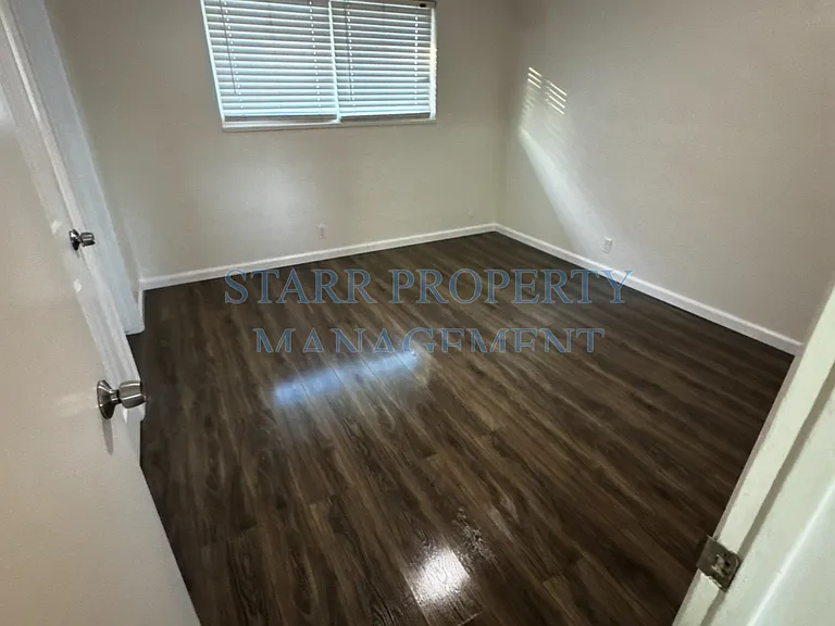 508 S School St #AG — Photo 17