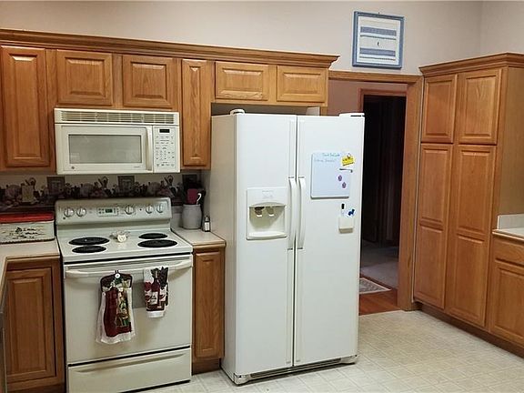 5th image of 1419 Smith Dr