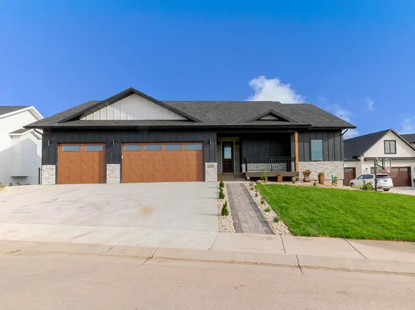 830 W Minnesota St, Rapid City, SD 57701