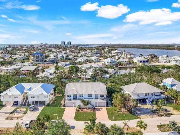 21580-21582 Indian Bayou Dr, Fort Myers Beach, FL 33931