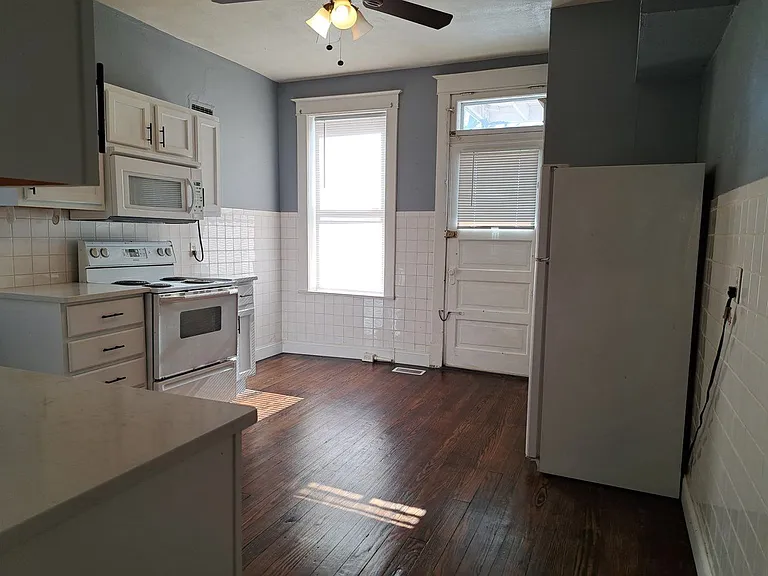 4920-4922 Murdoch Ave #4920-B — Photo 6