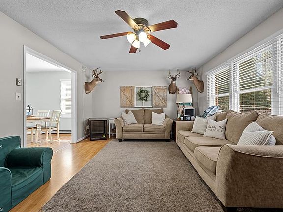3rd image of 5403 Woodlane Dr
