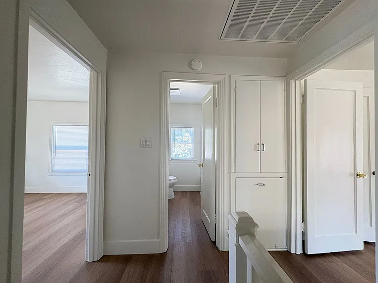 11 S Hutchins St — Photo 21