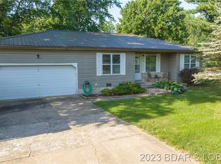506 W 10th St, Eldon, MO 65026