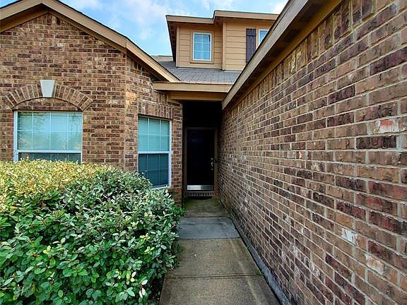 4th image of 2021 Pine Knoll Way