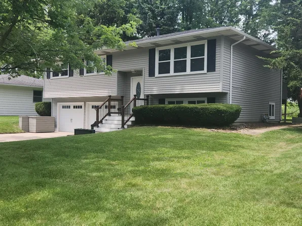 1240 Constellation Dr, Aurora, IL 60505