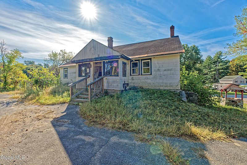 5th image of 86 Fuller Road