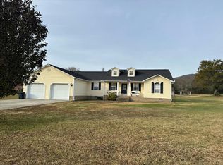 55 Patsy Lee Dr, Stevenson, AL 35772